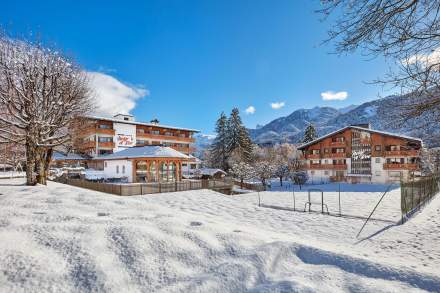 Neige et Roc Samoëns · Hôtel Spa Haute-Savoie