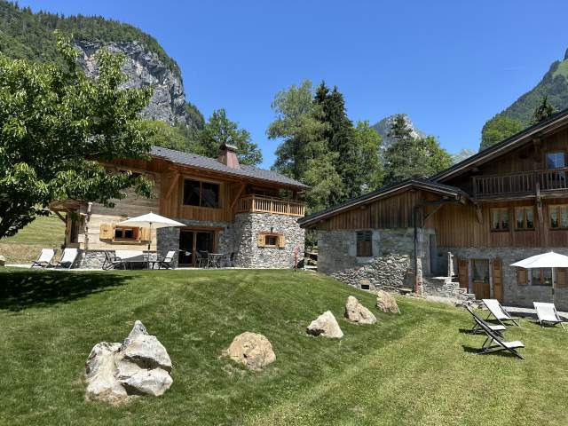Hôtel 4 étoiles Samoëns · Neige et Roc Samoëns · Chalet 4*